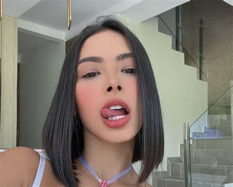 @danielaantury .